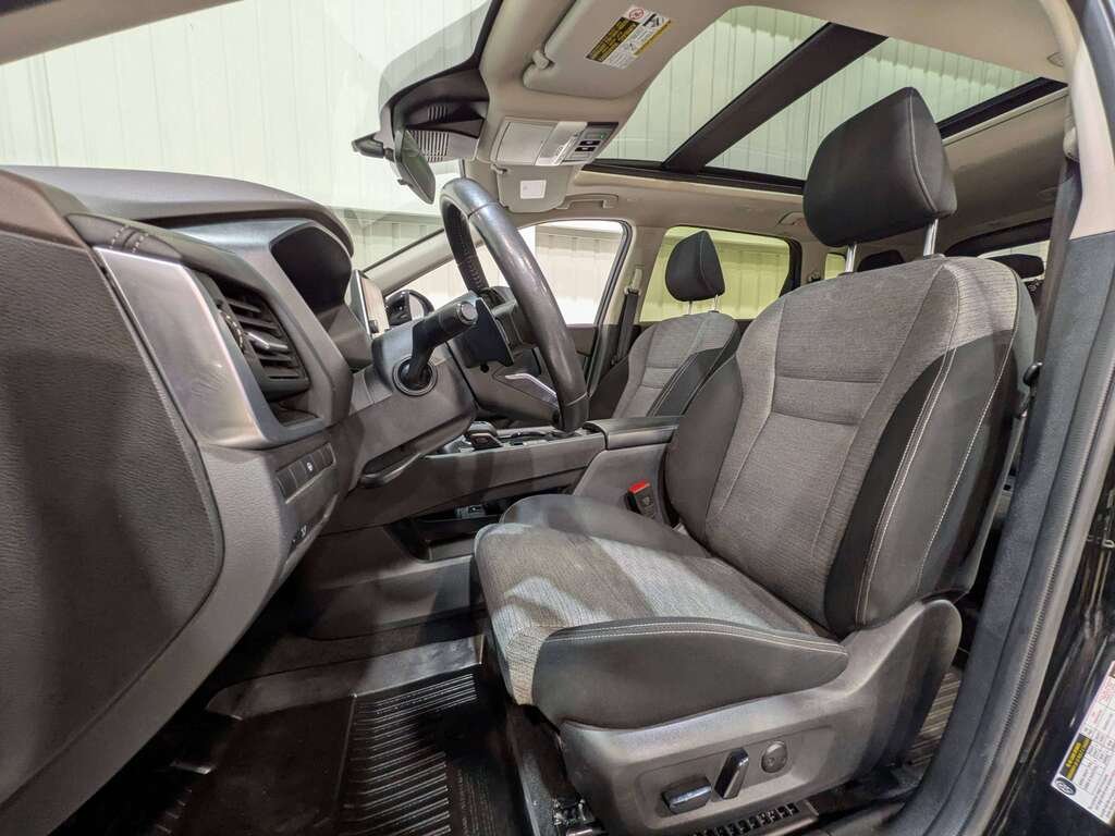 Nissan Rogue AWD SV Moonroof 2023 Noir Val-David - photo #1