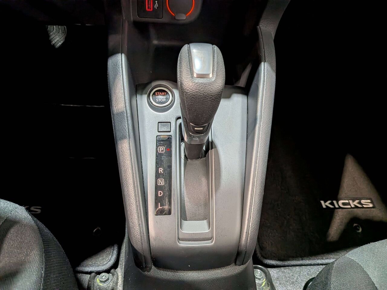 2024 Nissan Kicks S FWD Black Val-David - photo #23