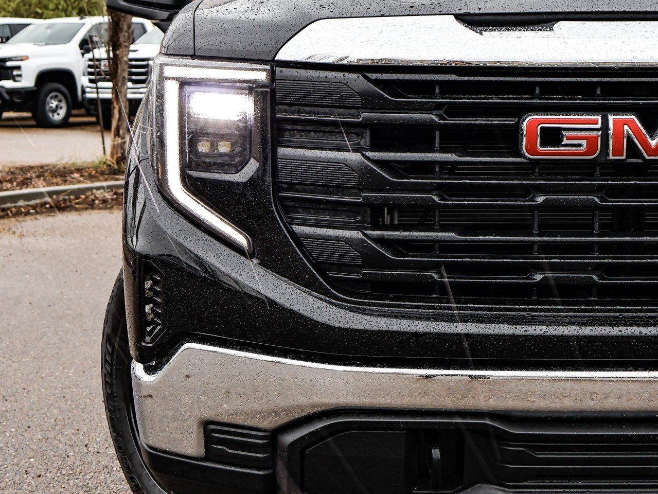 2024 GMC Sierra 1500 4WD Crew Cab 147 Pro Black Sherwood Park - photo #4