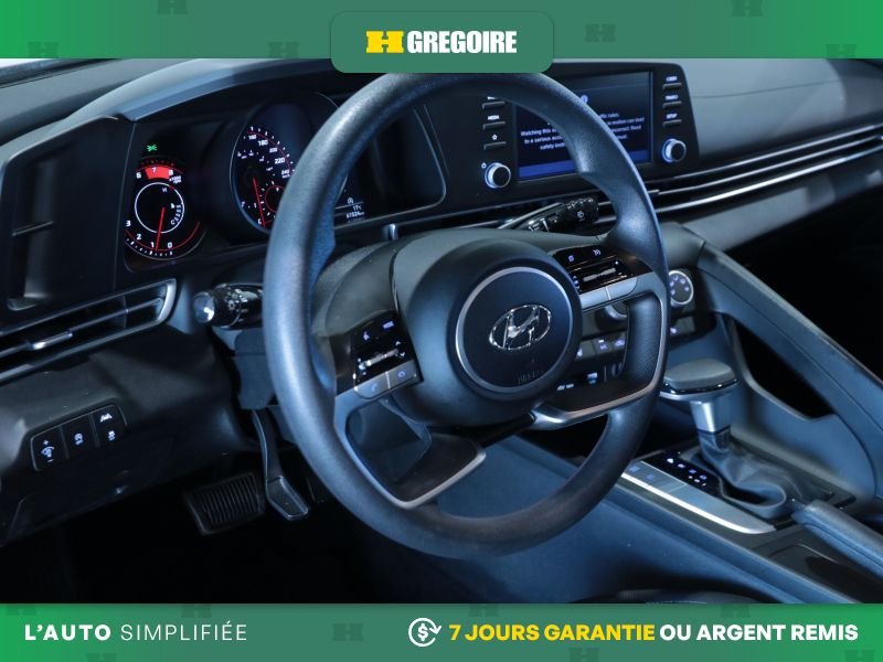 2022 Hyundai Elantra Red Saint-Eustache - photo #11