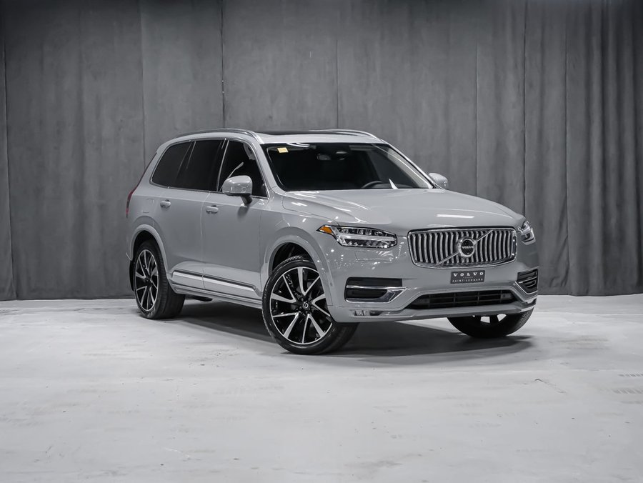 Volvo XC90 Plus Bright Theme 2024 Gris