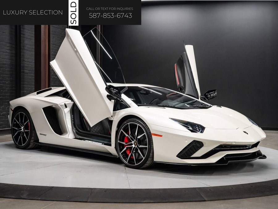 2017 Lamborghini Aventador 2017 White