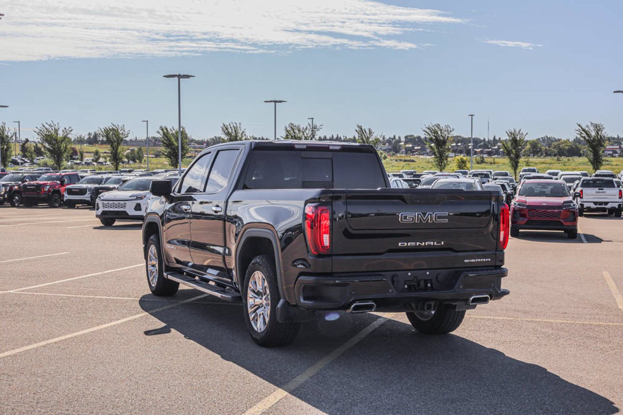 2021 GMC Sierra 1500 4WD Crew Cab 147 Denali Black Sherwood Park - photo #6