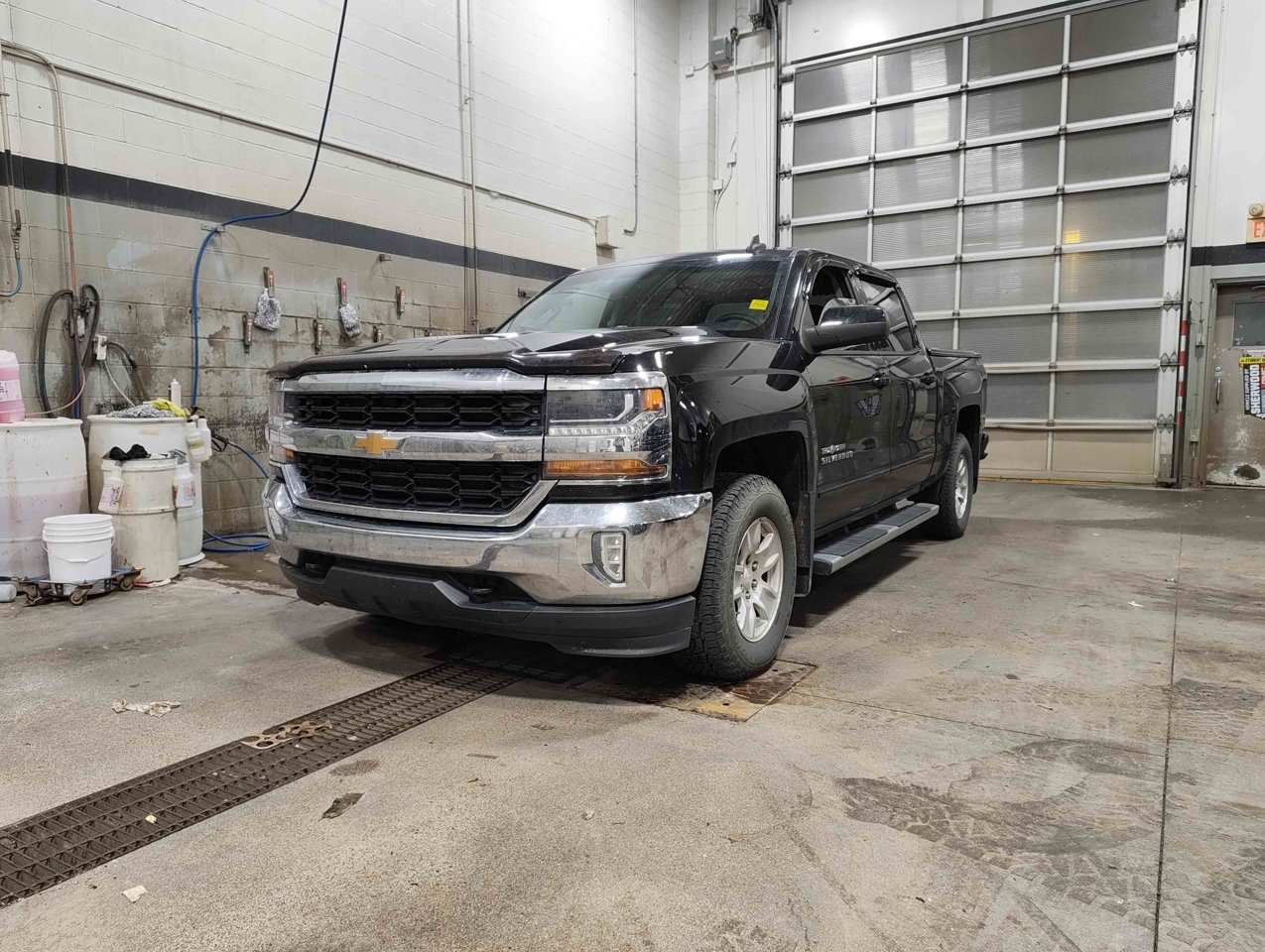 2016 Chevrolet Silverado 1500 4WD Crew Cab 143.5 LT w/1LT Black Sherwood Park - photo #3