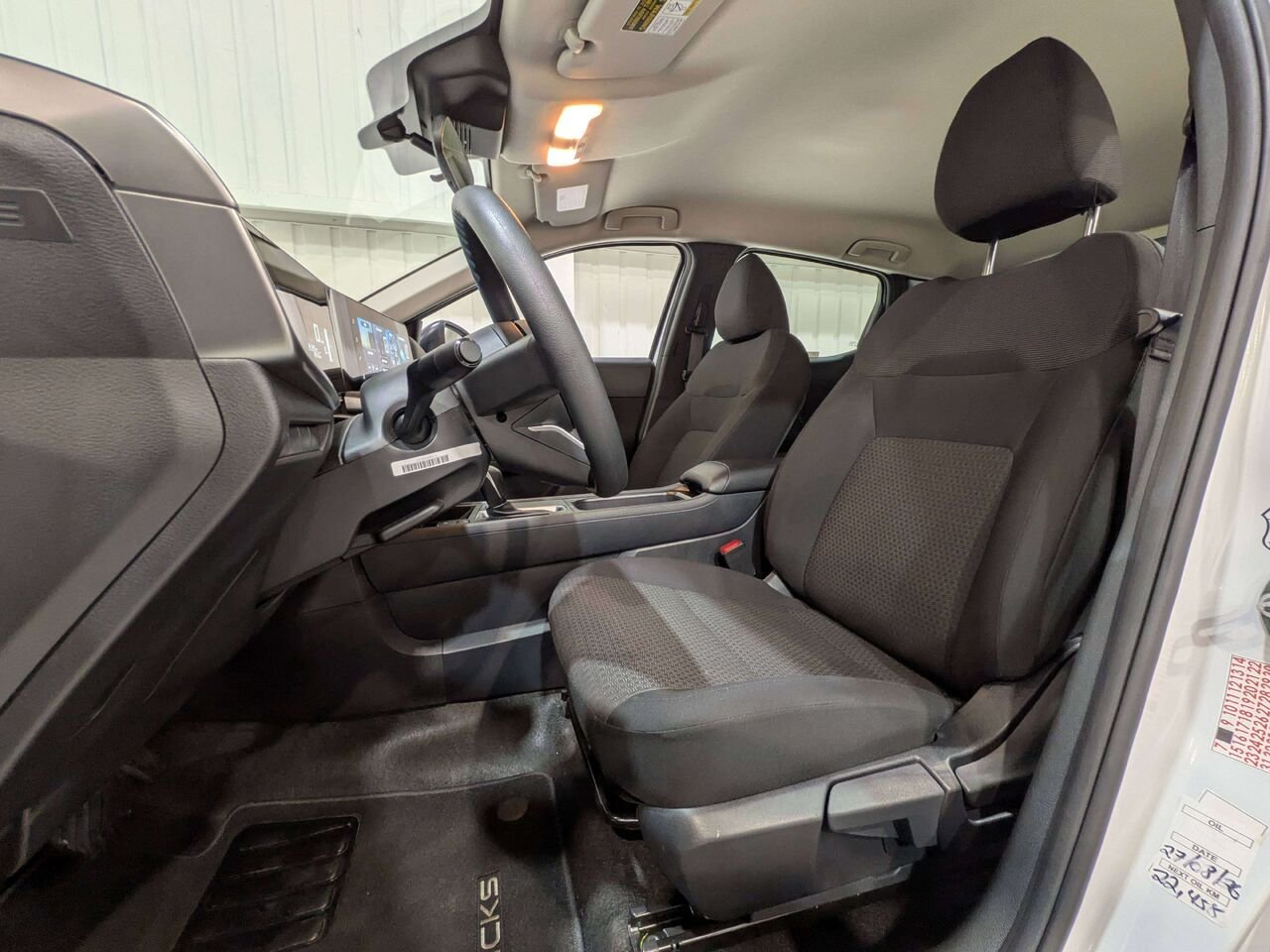 2026 Nissan Kicks S AWD White Val-David - photo #1