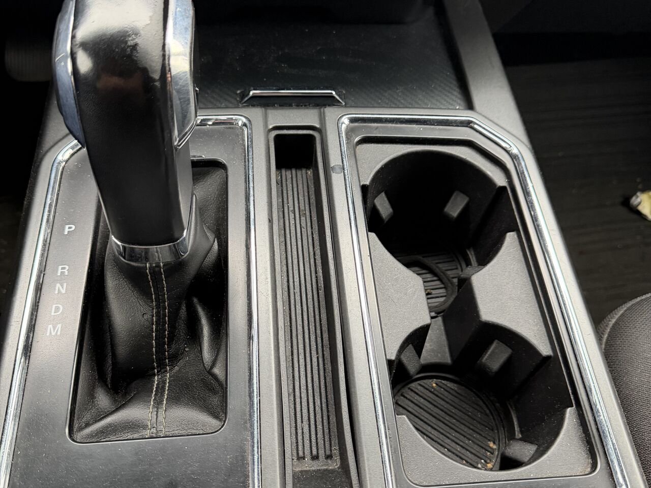 Ford F-150 sièges chauffants jamais accidenté 302a ensemble FX4 2019 Rouge Châteauguay - photo #17