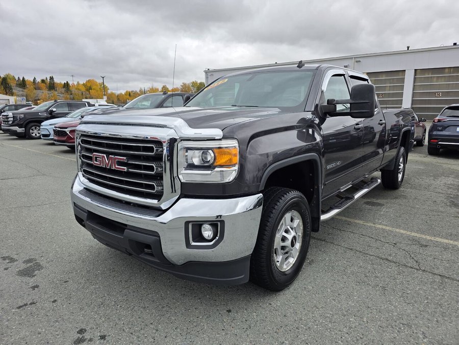 GMC SIER25 SLE 2015 Gris