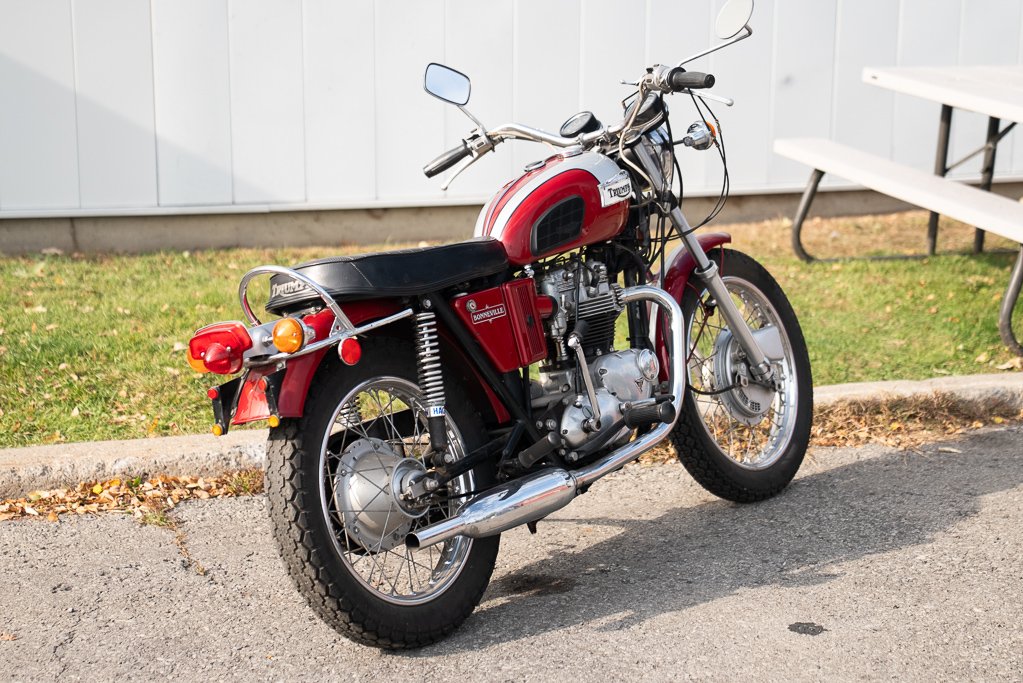 Triumph Bonneville 1972 Montréal - photo #4