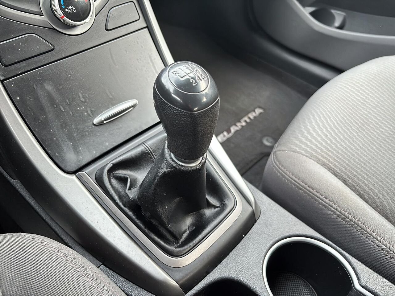 2015 HYUNDAI ELANTRA BASE Grey Saint-Hyacinthe - photo #12