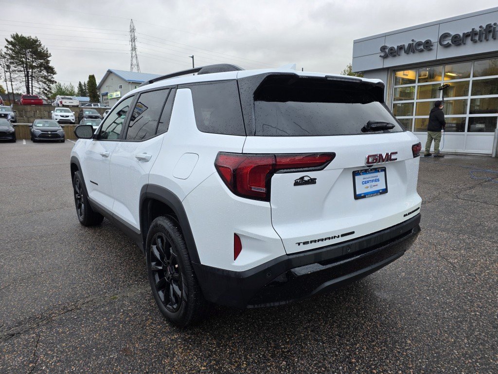 2025 GMC Terrain Elevation AWD White Mont-Laurier - photo #13