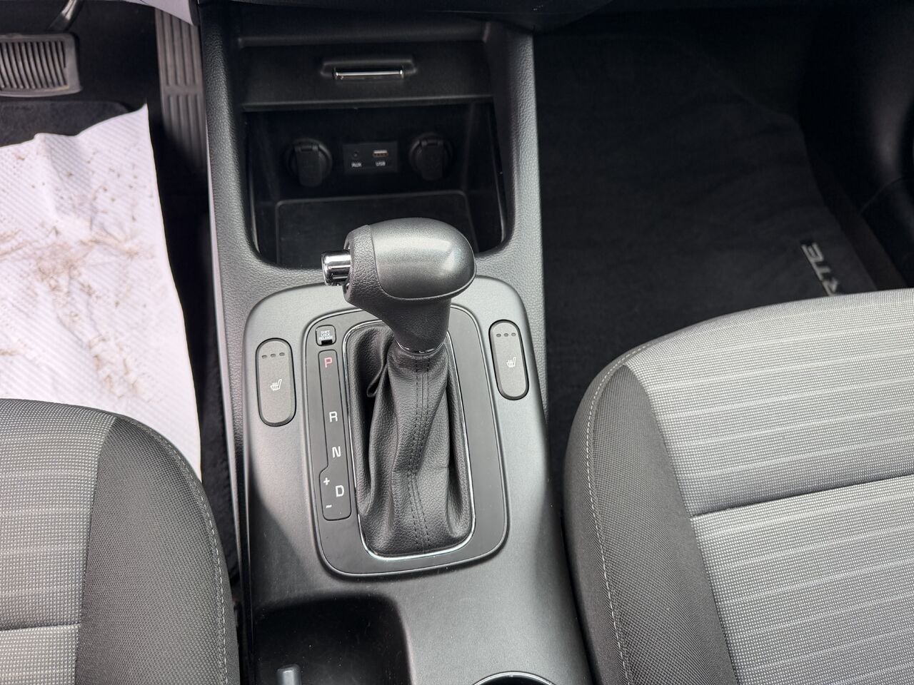 2016 Kia Forté 5 Silver Ste-Marie - photo #17