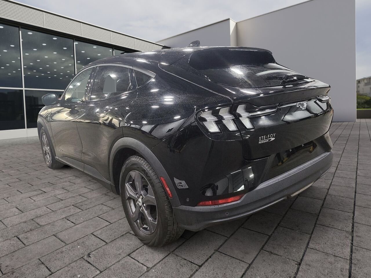 2023 Ford Mustang Mach-E SELECT Québec - photo #6