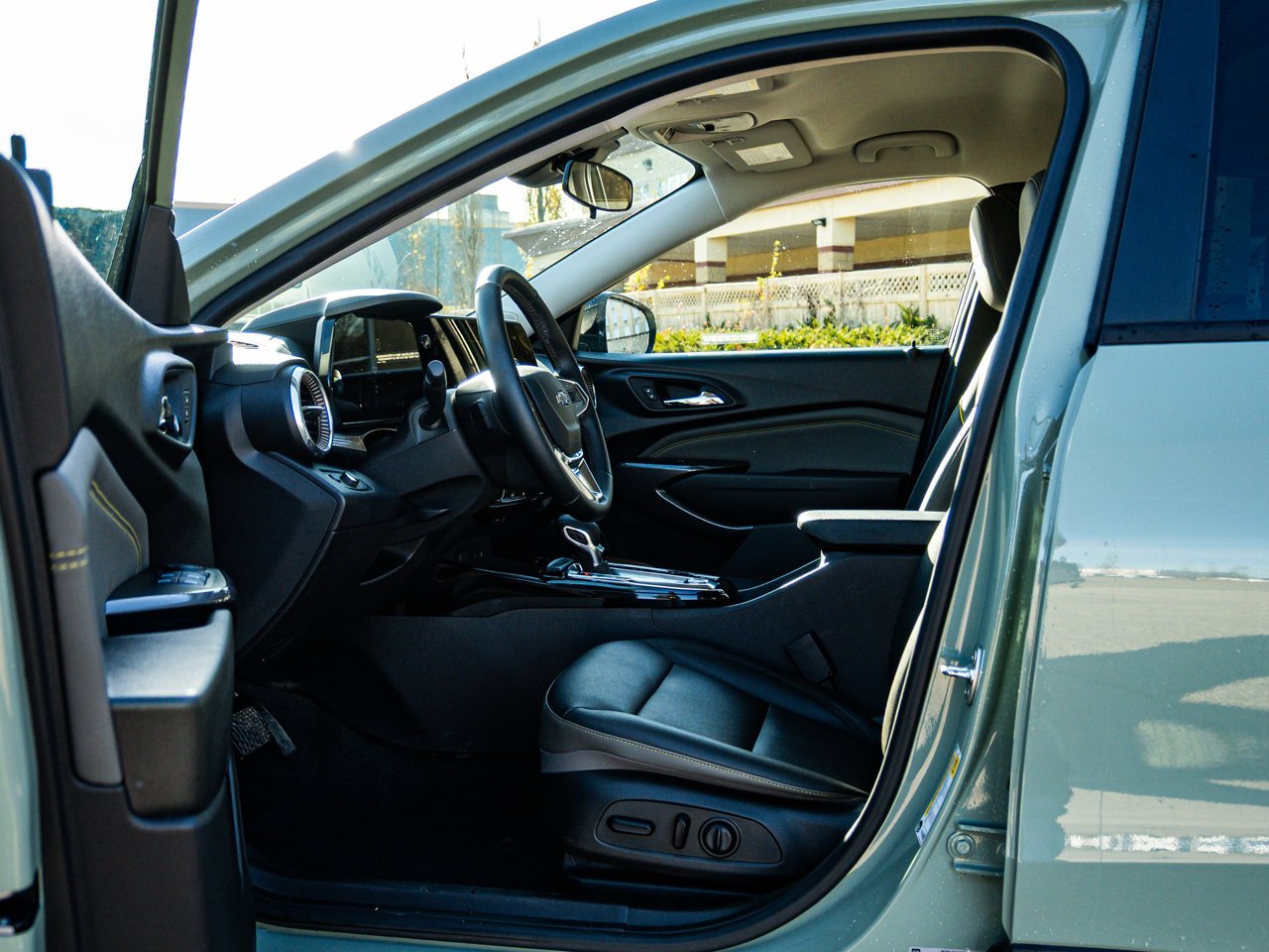 2024 Chevrolet Trax FWD 4dr ACTIV Green Sherwood Park - photo #17