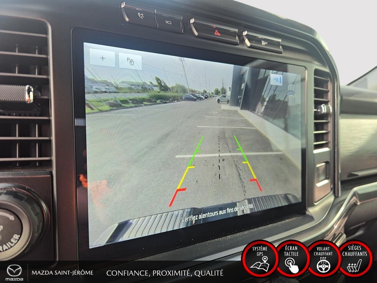 2023 Ford F-150 XLT SPORT | POWERBOOST 3.5L | GROS PNEUS | 4X4 | Black Saint-Jérôme - photo #18