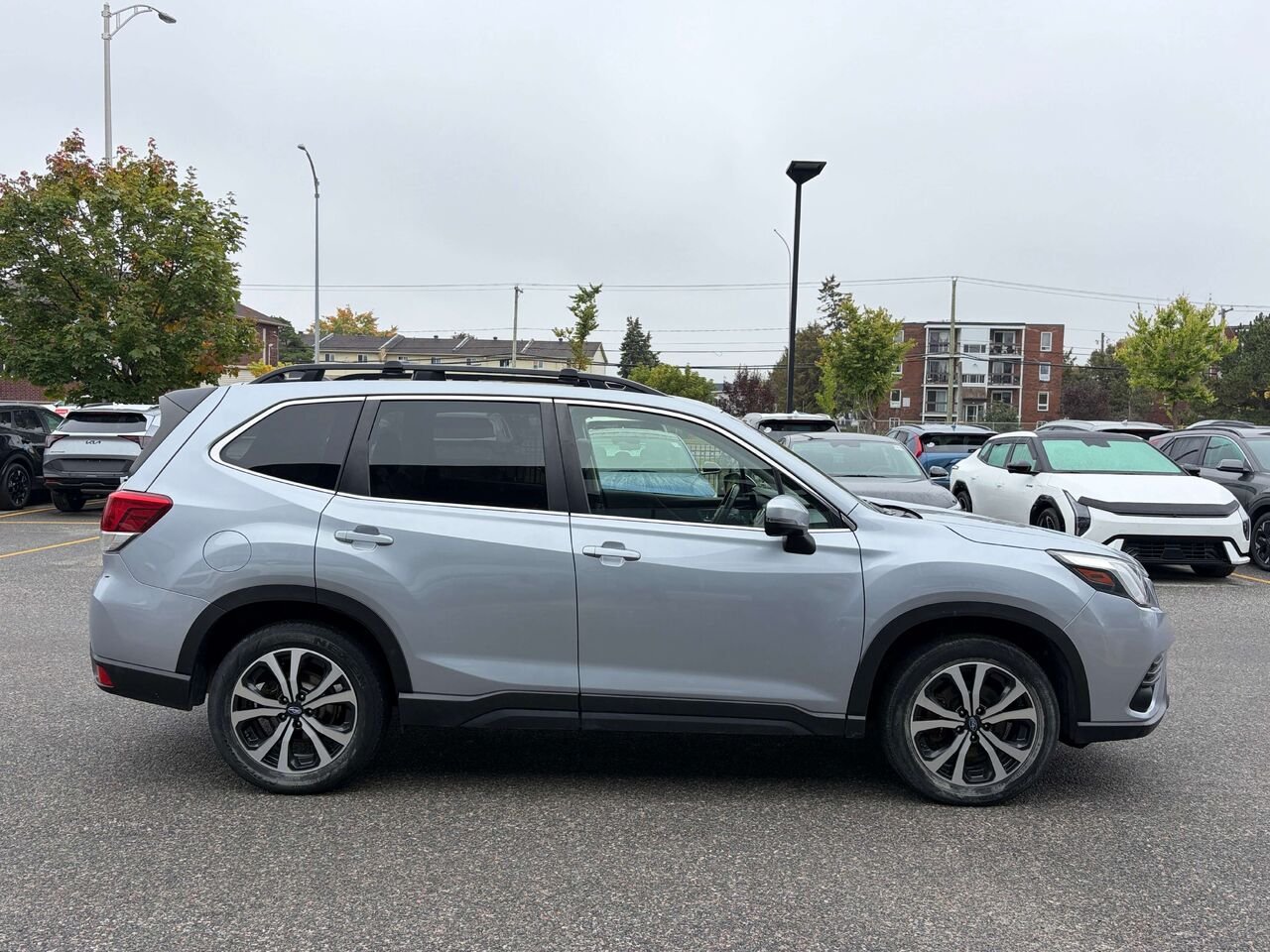 2024 Subaru Forester Silver Gatineau - photo #6