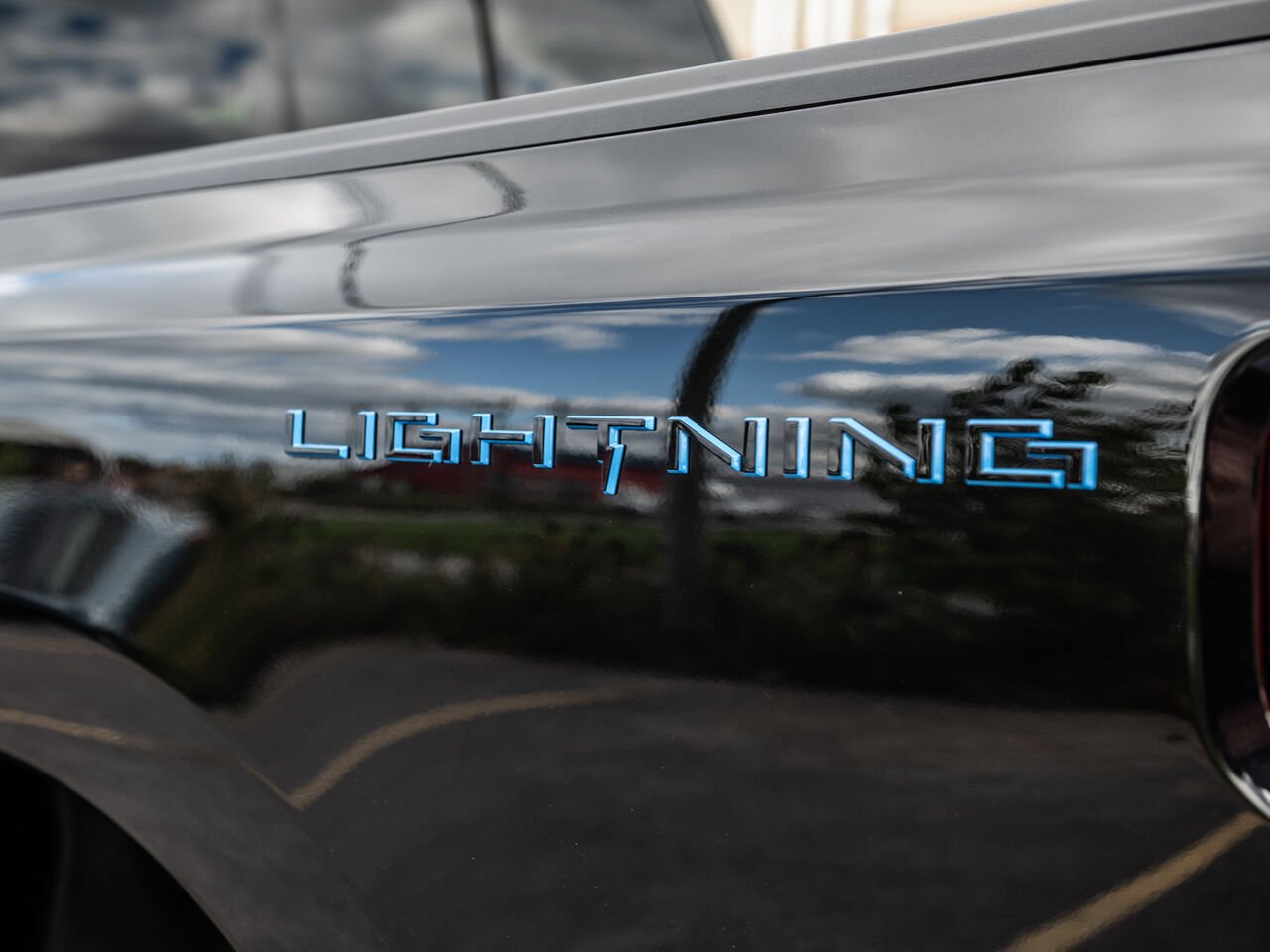 Ford F-150 LIGHTNING 4X4 CUIR GPS CAMERA 360 ANTIVOL 2023 Noir Sainte-Julienne - photo #5
