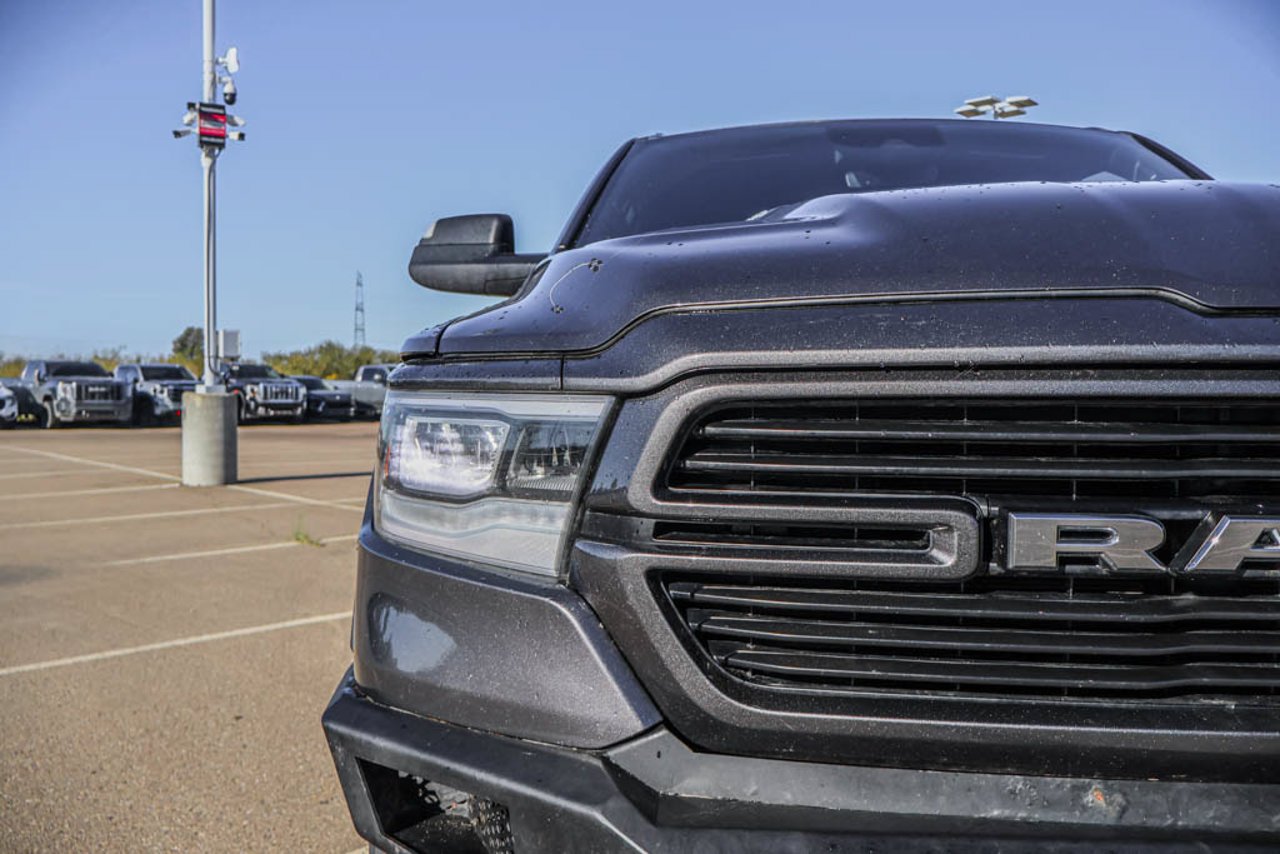 2022 Ram 1500 Laramie 4x4 Crew Cab 5'7 Box Grey Sherwood Park - photo #10