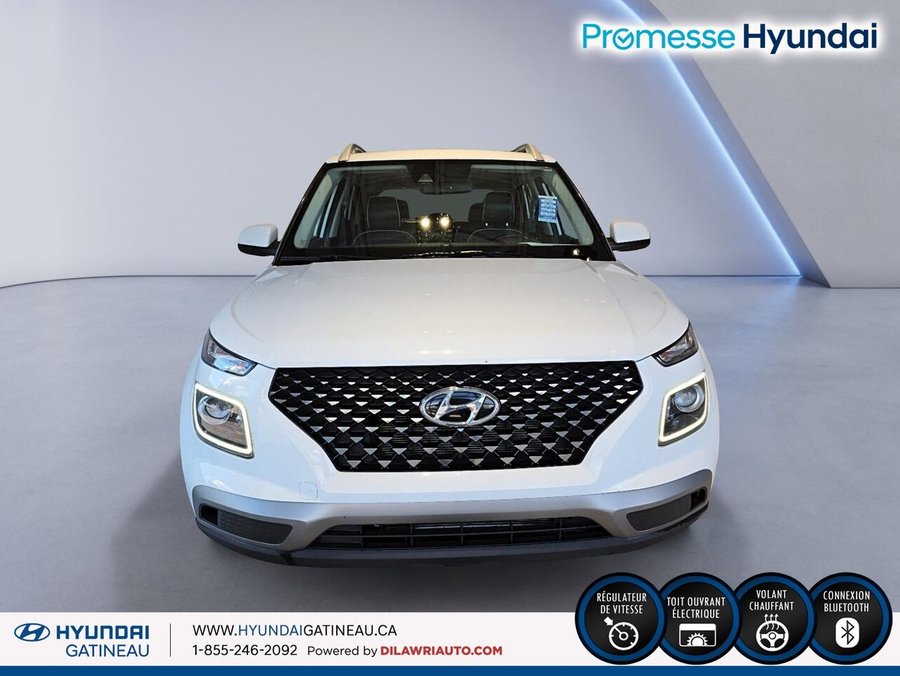 Hyundai Venue Ultimate IVT *** carfax clean , toute equiper , certifier*** 2022 Blanc