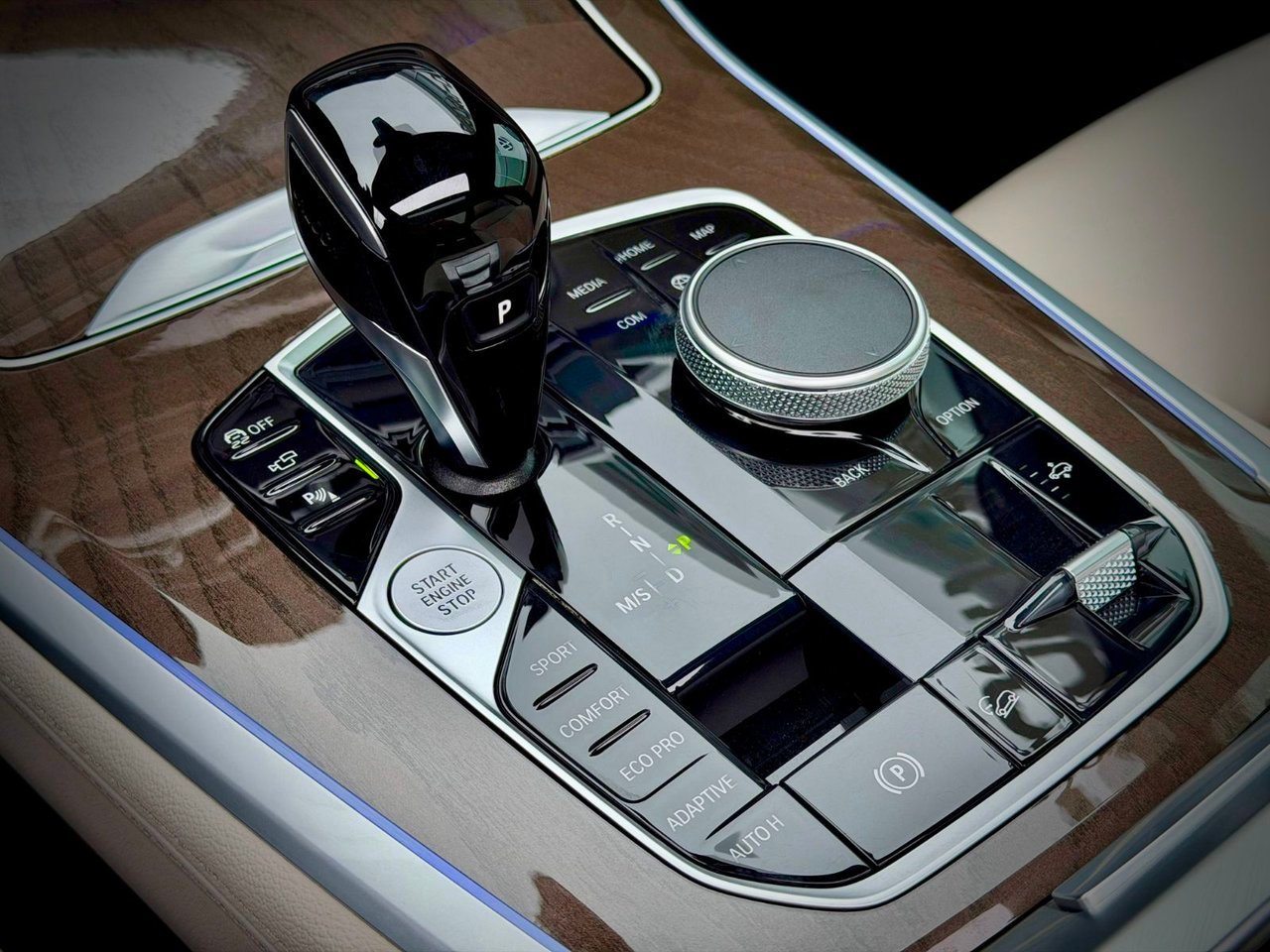 2022 BMW X5 gray Notre-Dame-des-Prairies - photo #31