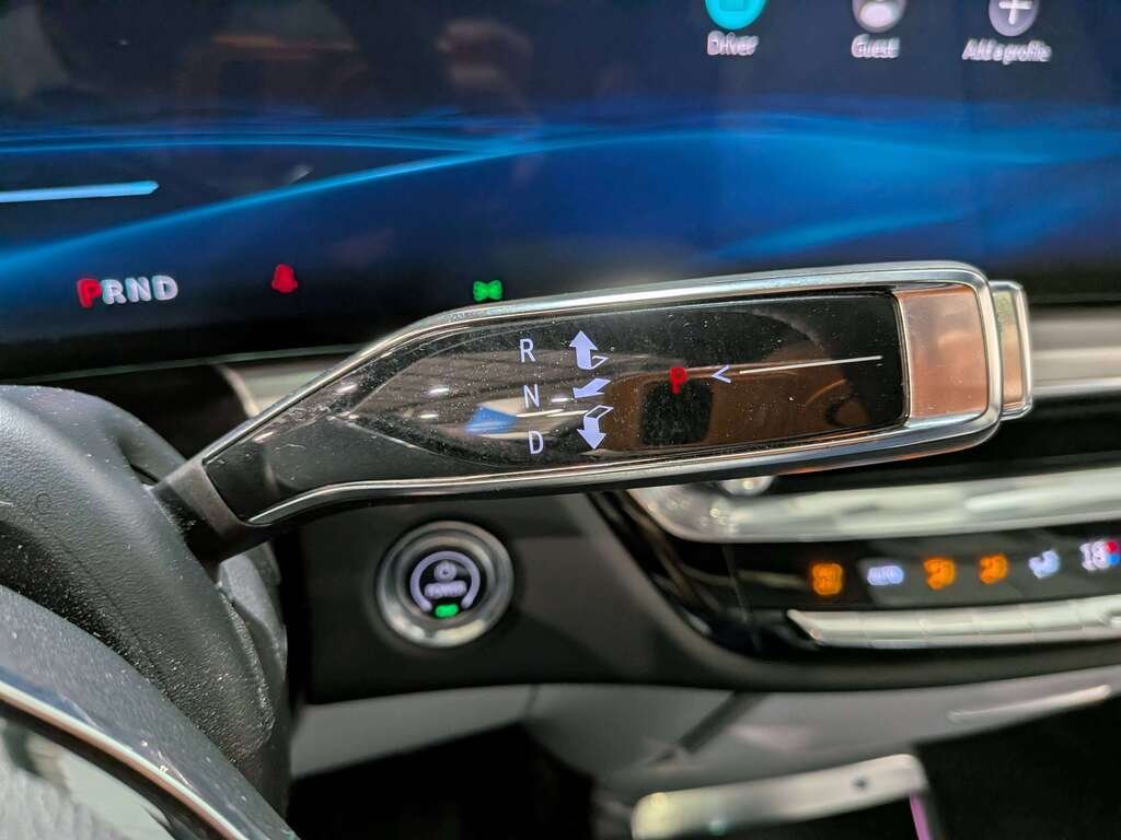 Cadillac LYRIQ 4dr Sport w/1SJ 2024 Rouge Val-David - photo #22