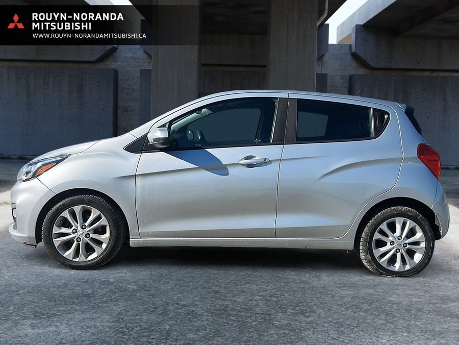Chevrolet Spark LT à hayon 4 portes CVT avec 1LT 2020 Gris