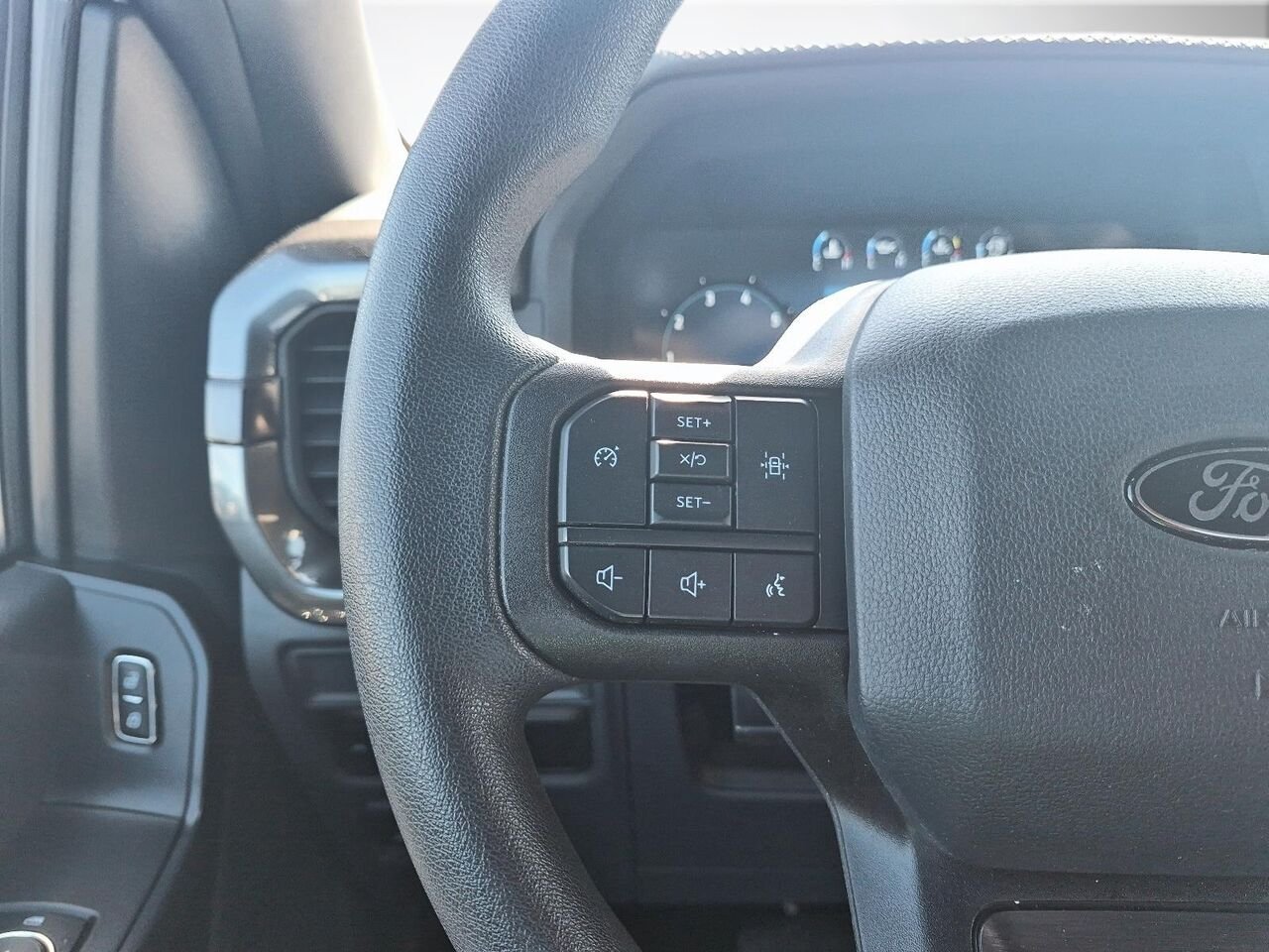 2024 Ford F-150 White Saint-Jérôme - photo #4