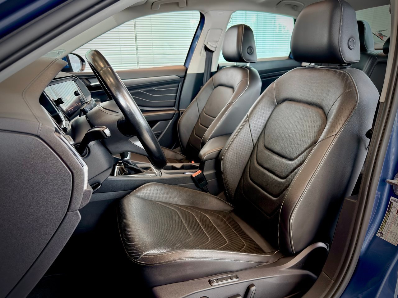 2022 Volkswagen Jetta Blue Notre-Dame-des-Prairies - photo #19