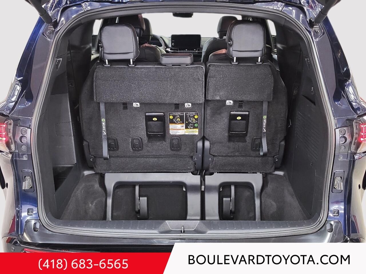 2025 Toyota Sienna 100498A-74 | LIMITED, 7 PLACES, AWD Blue Québec - photo #28