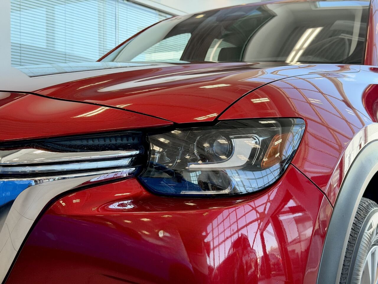 2024 Mazda CX-90 hybride léger Red Notre-Dame-des-Prairies - photo #2