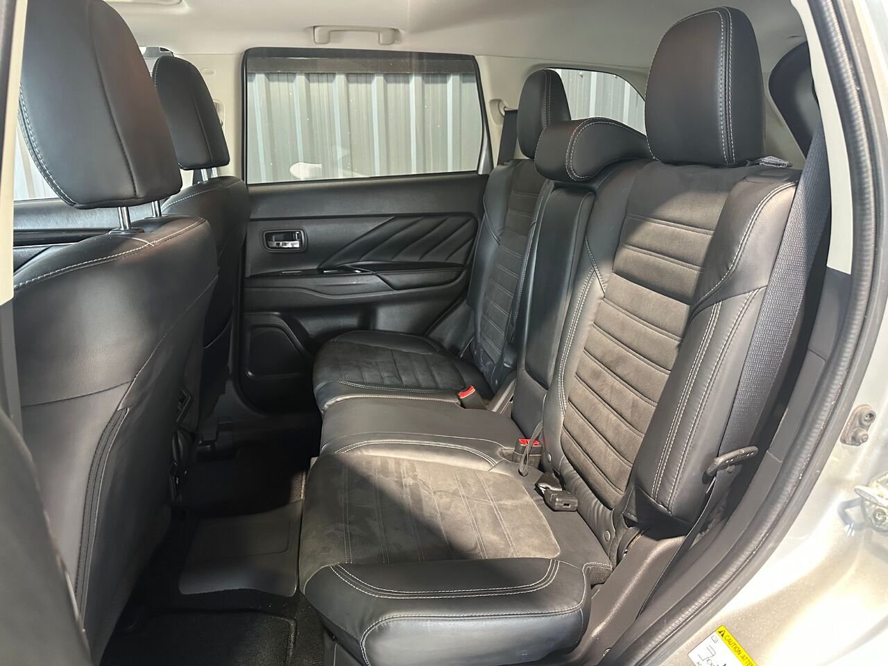 Mitsubishi Outlander PHEV LE S-AWC 2022 Argent Rouyn-Noranda - photo #9