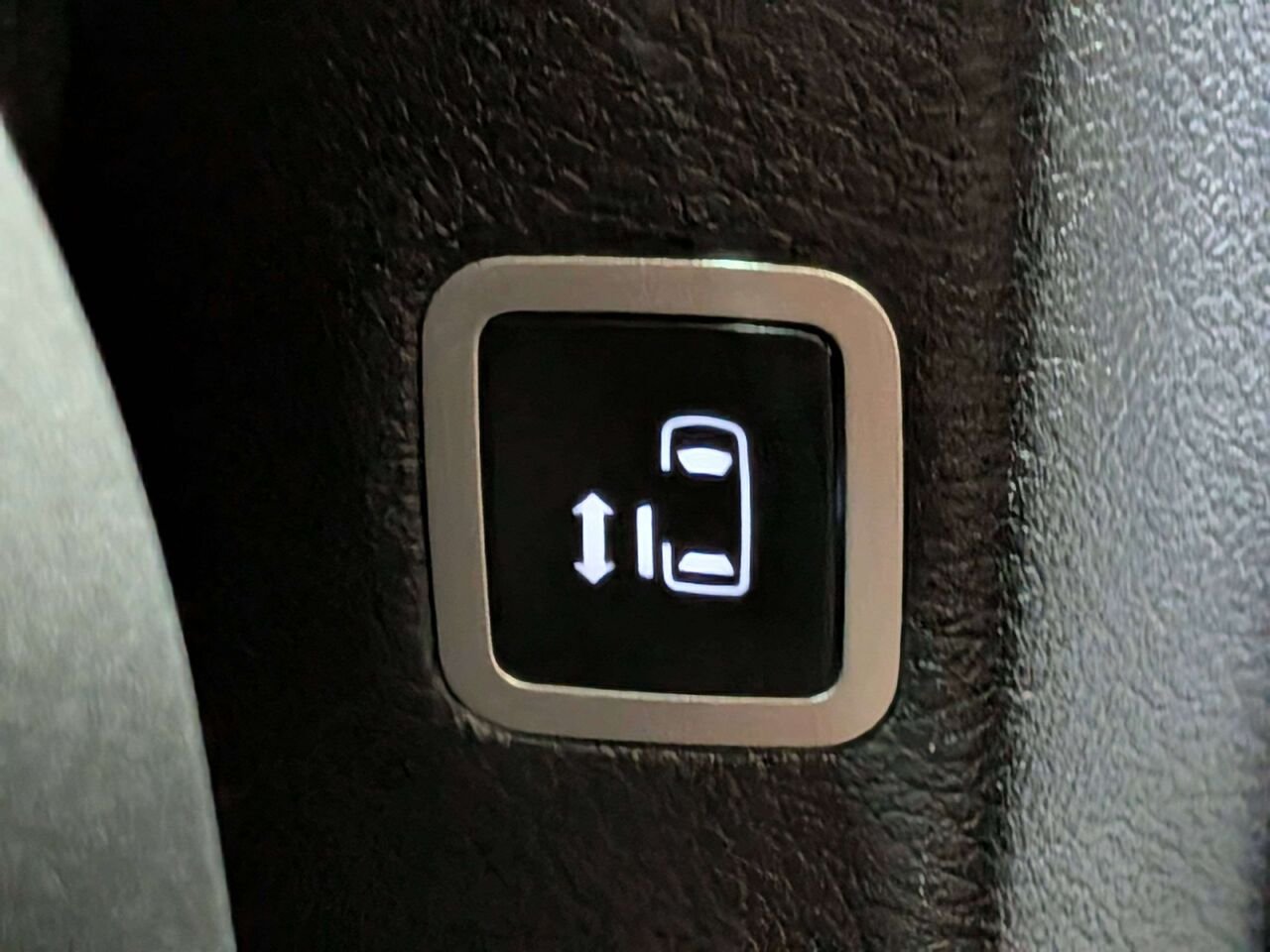 2025 Chrysler Pacifica Limited FWD White Val-David - photo #15
