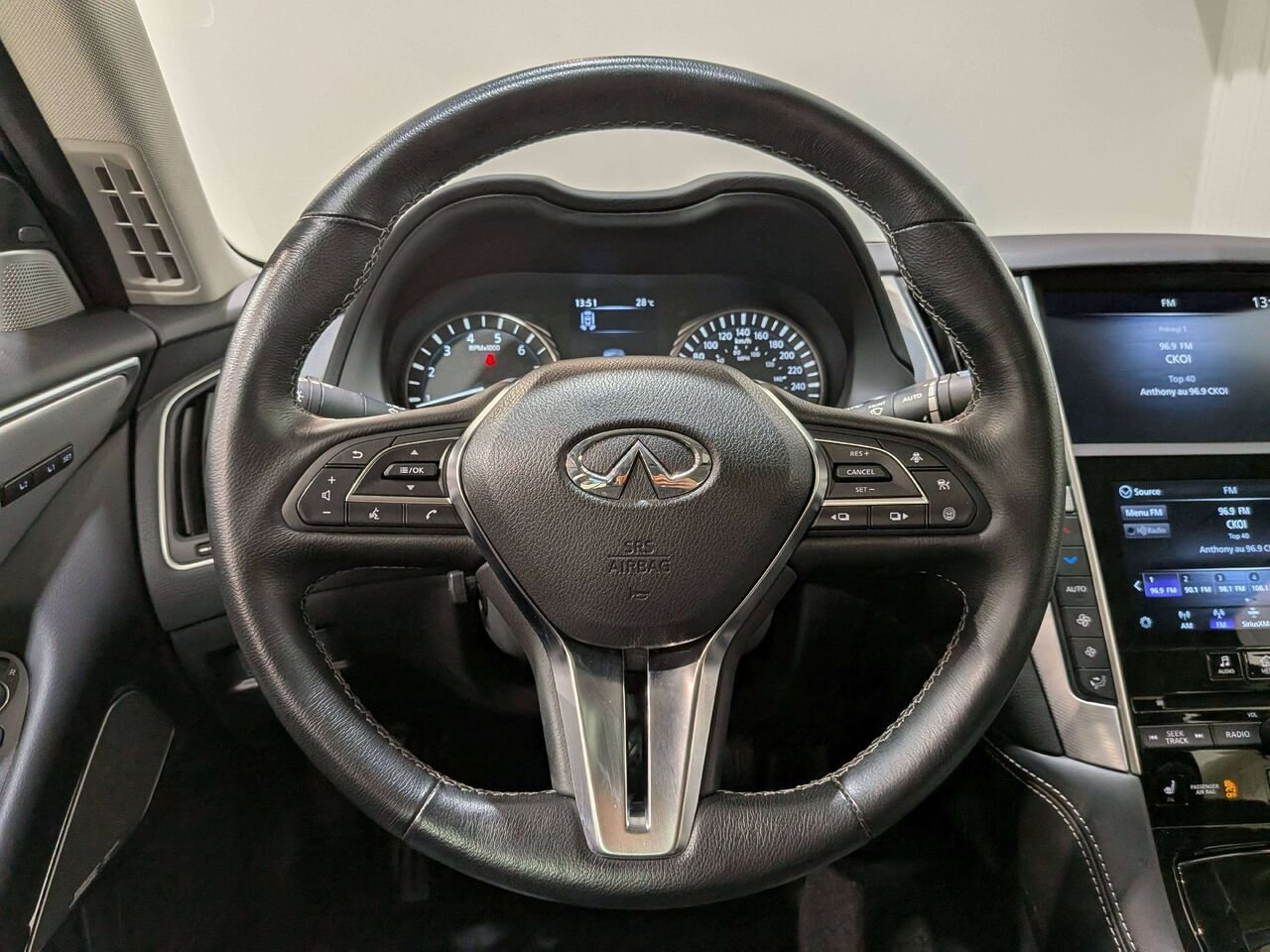 2024 INFINITI Q50 LUXE AWD Grey Val-David - photo #12