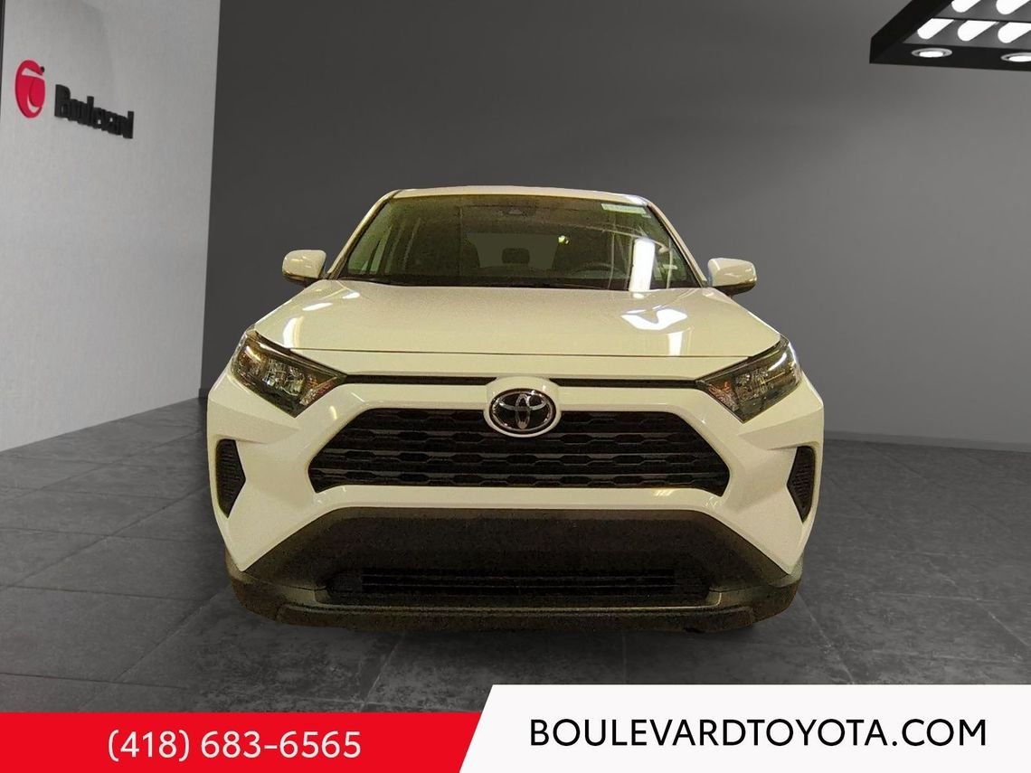 2024 Toyota RAV4 531704-48 | LE White Québec - photo #1
