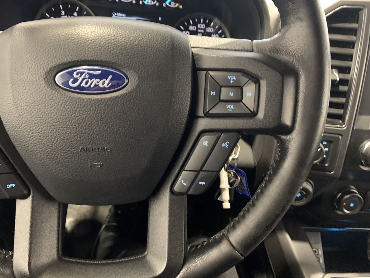 Ford F-150 XLT SPORT SUPERCREW XLT cabine SuperCrew 4RM caisse de 5,5 pi 2019 Blanc Châteauguay - photo #39