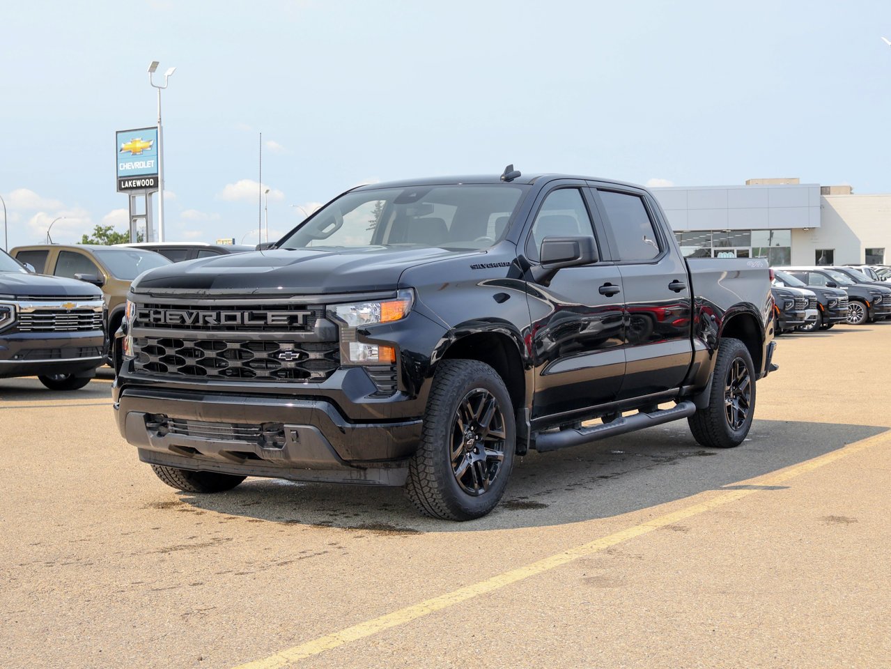 2024 Chevrolet Silverado 1500 4WD Crew Cab 147 Custom Black Sherwood Park - photo #4