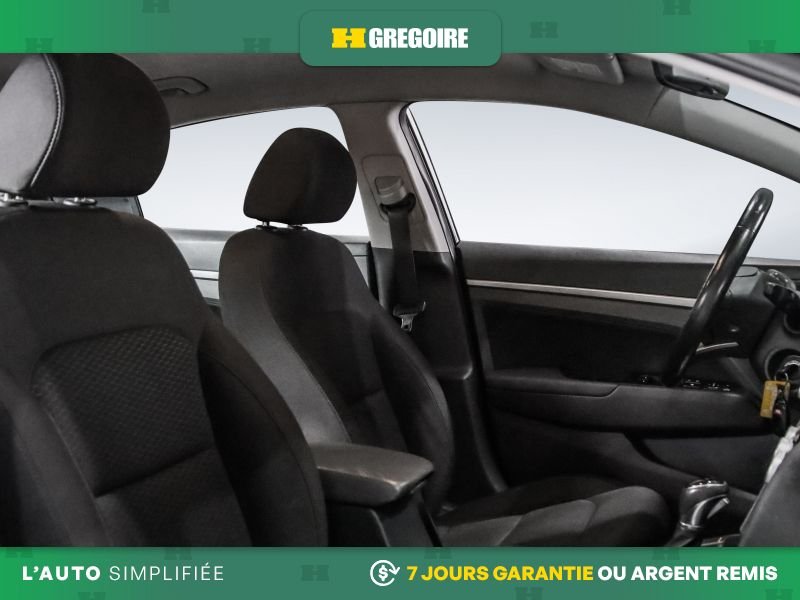 2020 Hyundai Elantra Black Saint-Eustache - photo #20