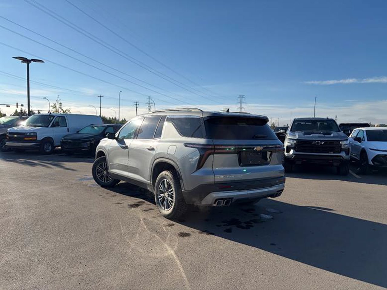 2026 Chevrolet Traverse AWD 4dr LT Grey Sherwood Park - photo #3
