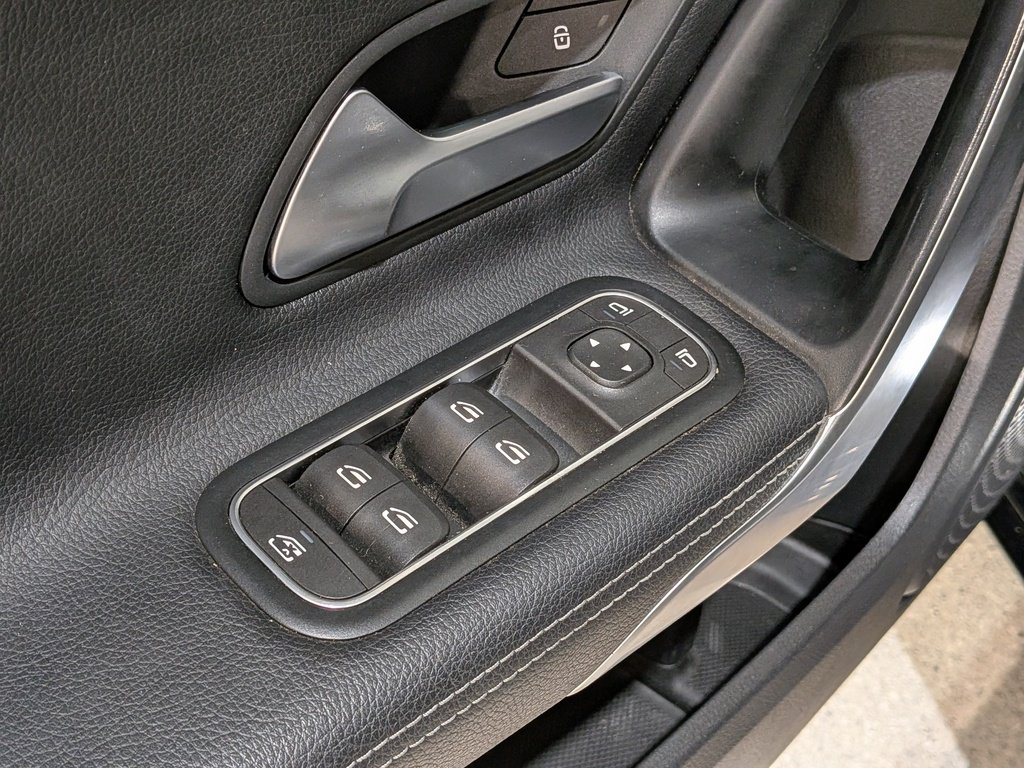 Mercedes-Benz A-Class A 250 4MATIC Hatch 2019 Noir Val-David - photo #31