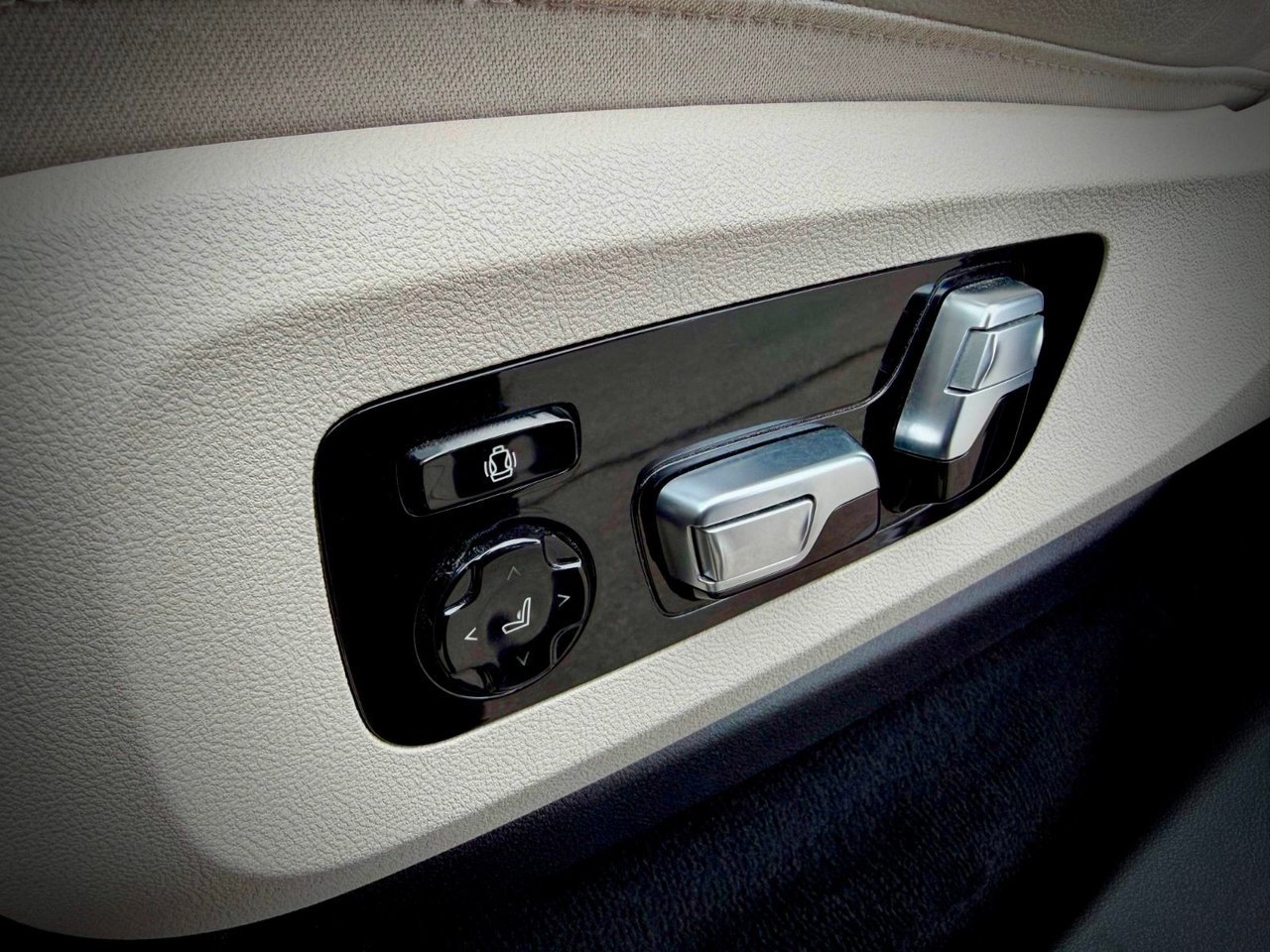 2022 BMW X5 gray Notre-Dame-des-Prairies - photo #17
