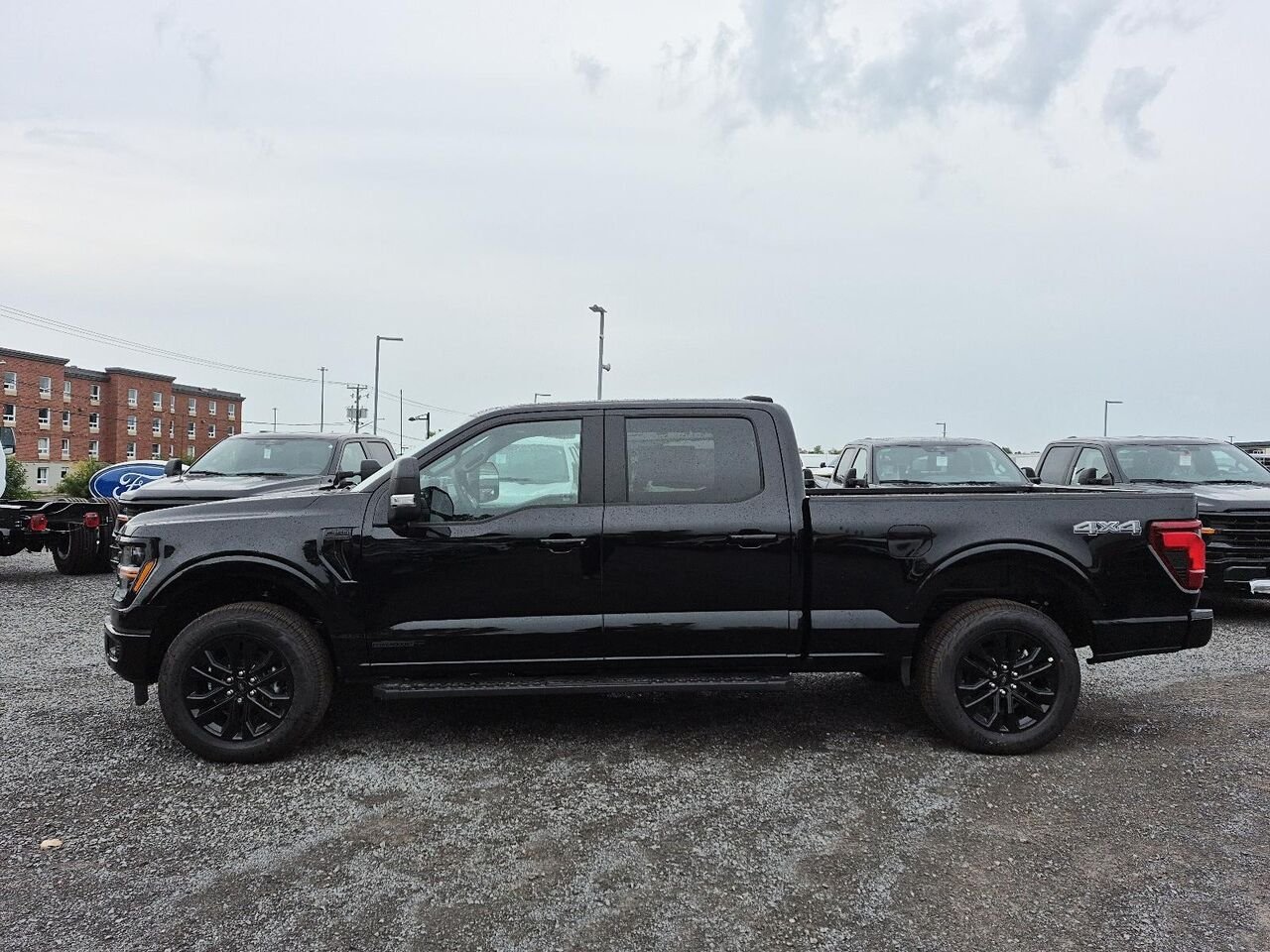 Ford F-150 2F208 | XLT 2026 Noir agate métallisé Saint-Jérôme - photo #2