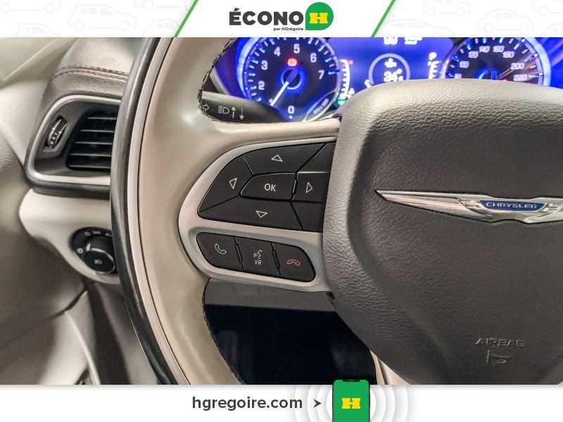 2017 Chrysler Pacifica White Blainville - photo #10