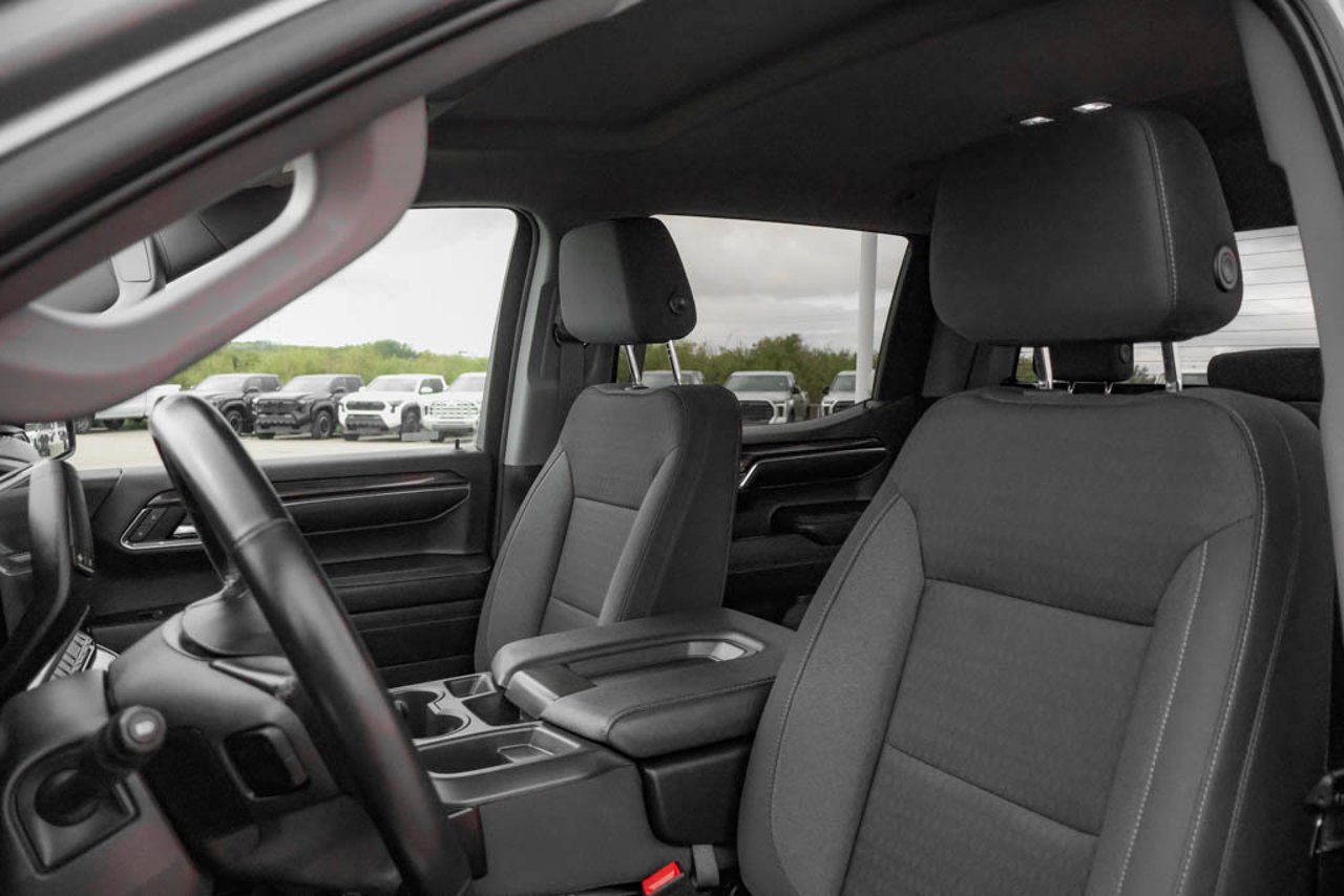 2023 Chevrolet Silverado 1500 4WD Crew Cab 147 LT Grey Sherwood Park - photo #30
