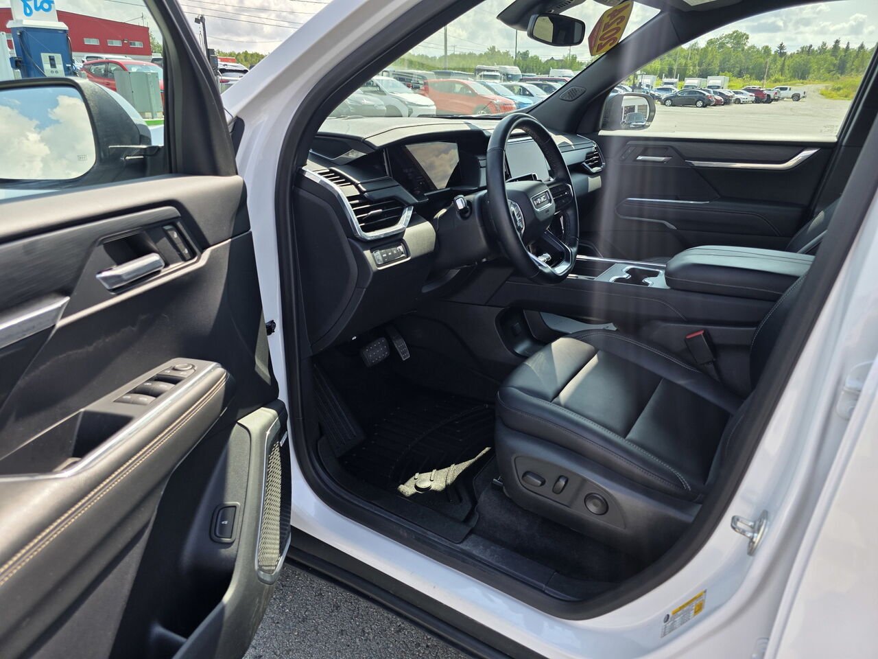 2024 GMC Acadia Elevation White Rouyn-Noranda - photo #35