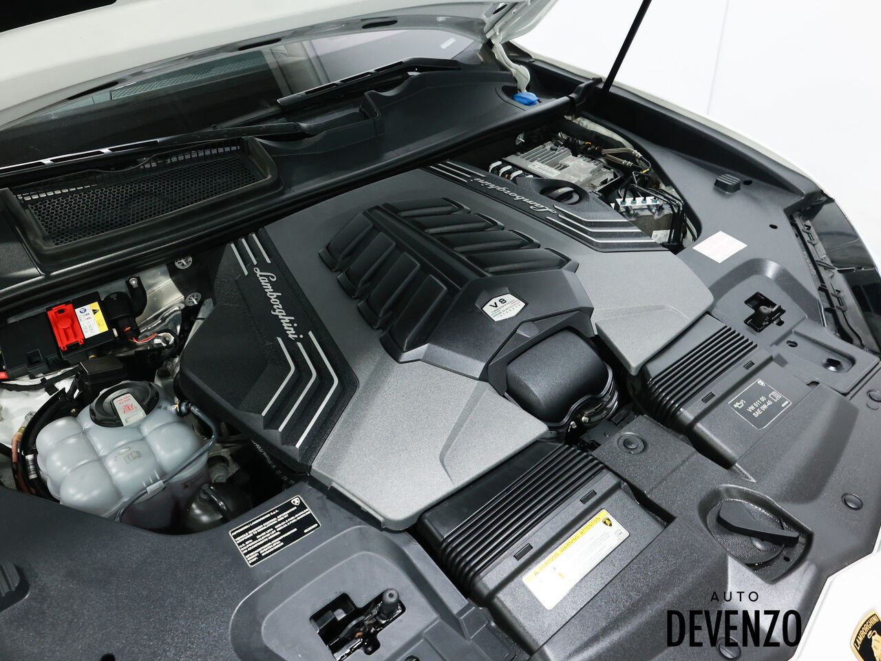 2022 Lamborghini Urus White Saint-Eustache - photo #21