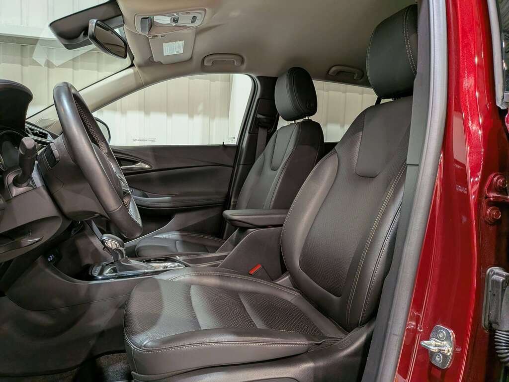 2023 Buick Encore GX AWD 4dr Essence Red Val-David - photo #8