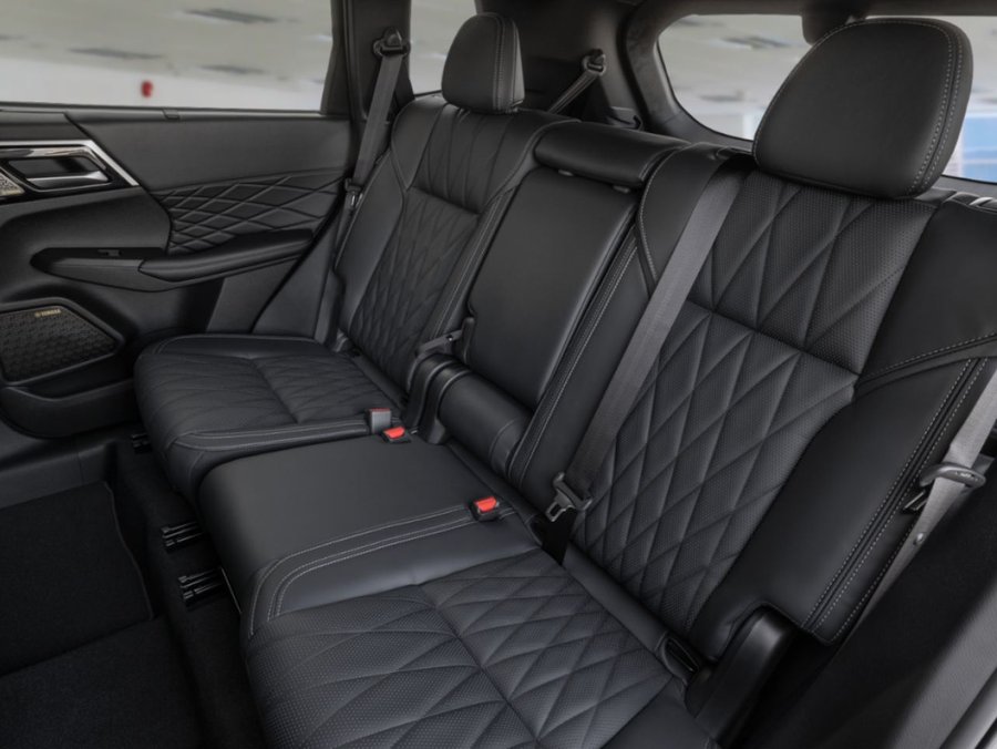 Mitsubishi Outlander GT NOIR S-AWC 2026 Blanc diamant/toit noir