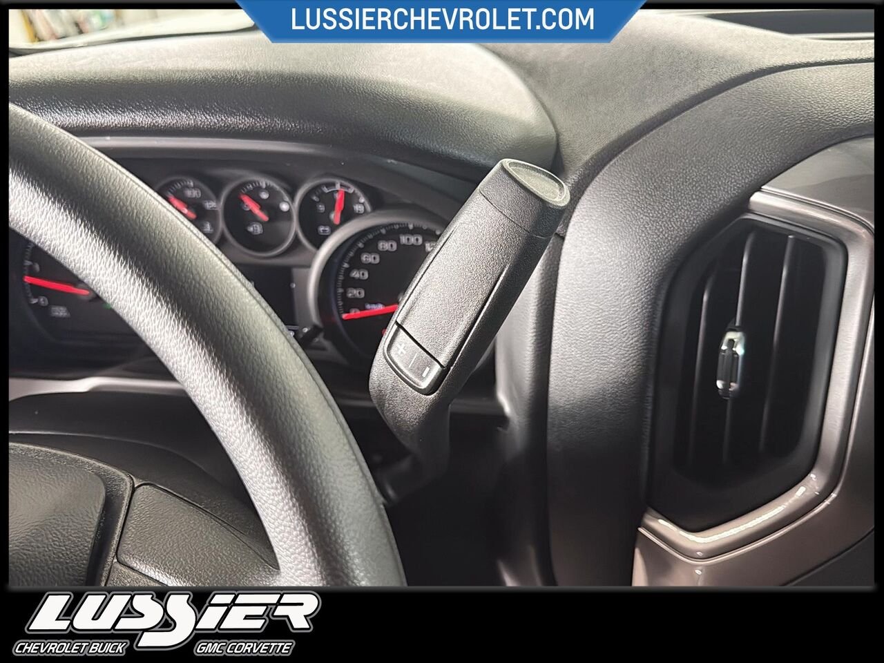 Chevrolet Silverado 2500HD WT cabine multiplace 4RM 159 po 2026 BLANC SOMMET Saint-Hyacinthe - photo #14