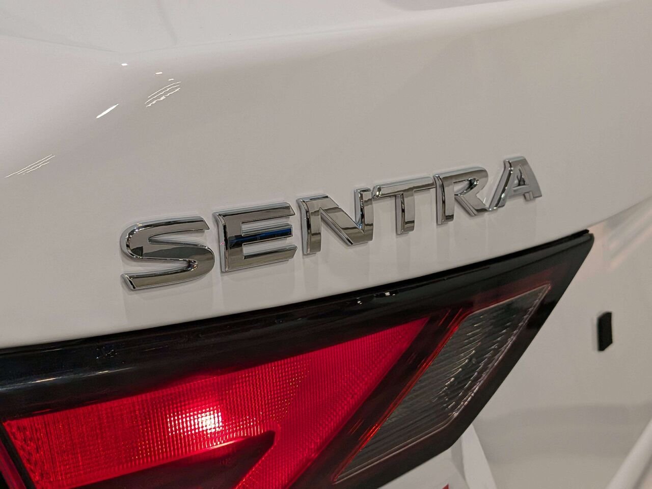 2024 Nissan Sentra S Plus CVT White Val-David - photo #33