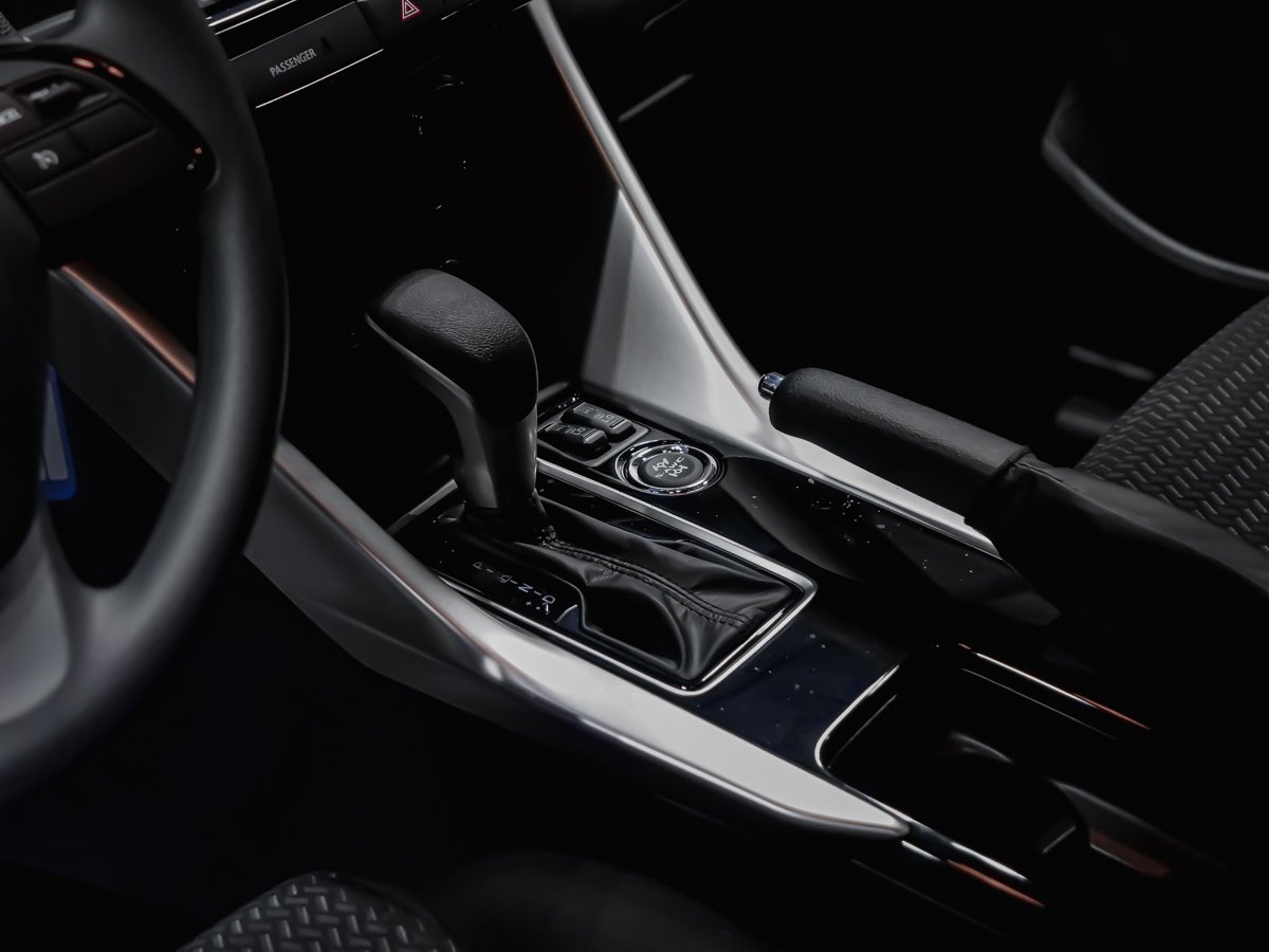 Mitsubishi Eclipse Cross ES 2026 Gris titane métallisé Montréal - photo #13