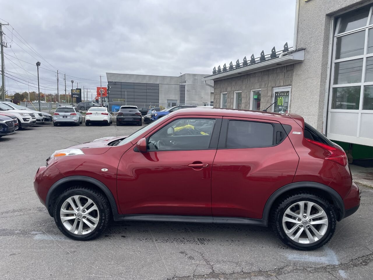NISSAN JUKE 2013 Rouge Longueuil, - photo #1